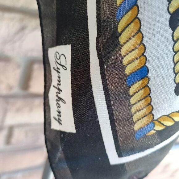 Large symphony scarf.  - Picture 6 of 7